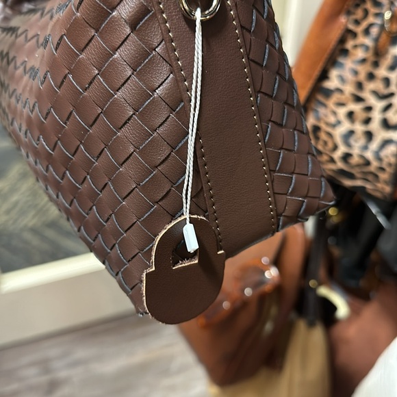 Chocolate handheld Handbag or shoulder strap can also be worn as a crossbody - Picture 12 of 12